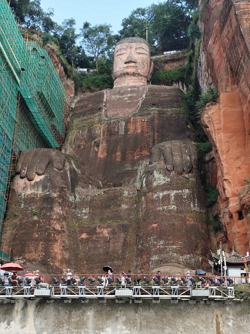 乐山大佛十大景点(乐山大佛景点门票)