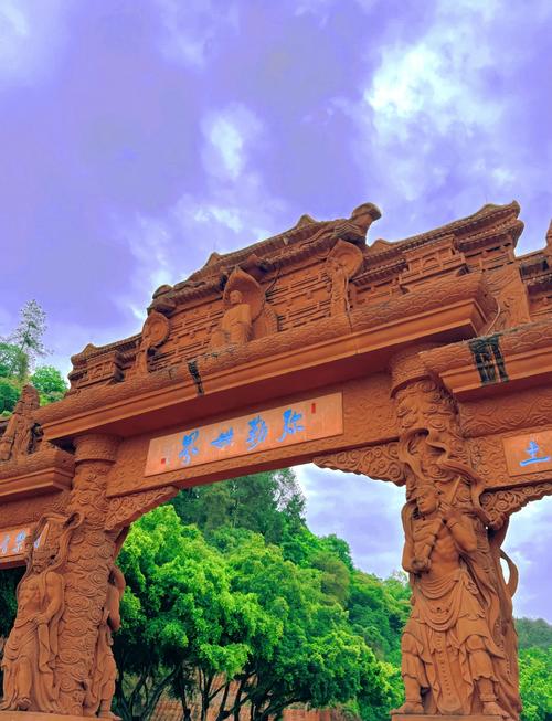 乐山大佛十大景点(乐山大佛景点门票)