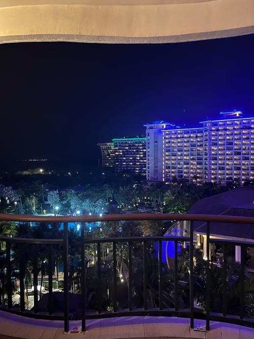 三亚火车站附近哪里景点好(三亚火车站附近的宾馆)